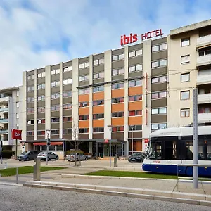 Отель Ibis Annemasse-geneve, Амбиёи