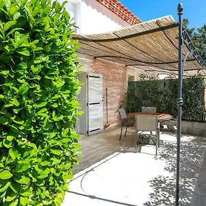 https://gite-les-farigoules.fr-provencehotel.com